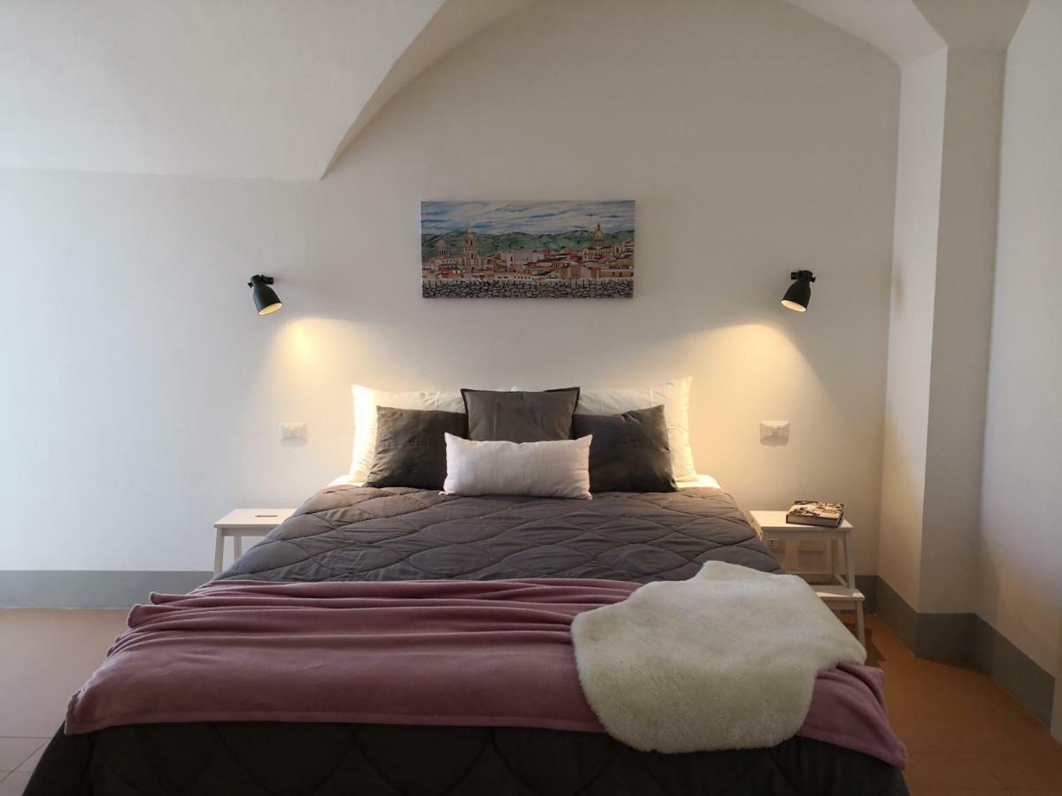 Bed and Breakfast Dimora Di Dante Chiaramonte Gulfi Exterior foto